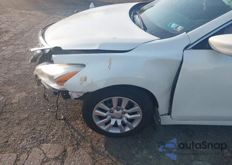 2014 Nissan Altima 2.5/S/Sv/Sl from USA, damaged, VIN 1N4AL3AP7EC423811